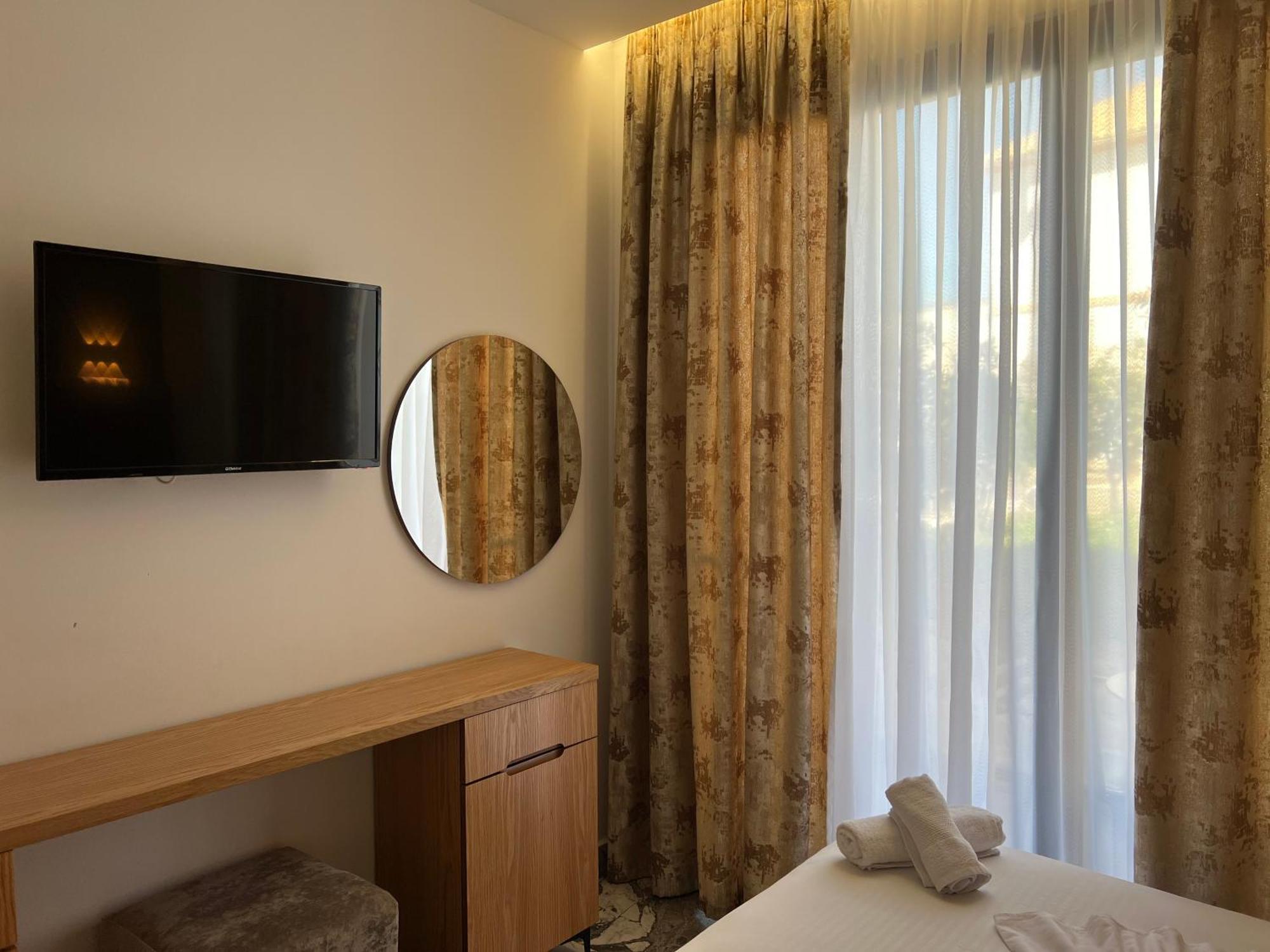 Poseidon Hotel 2 Ксамил Экстерьер фото